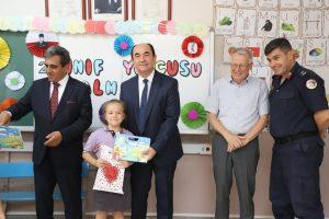 GÖNEN’DE 11 BİN 524 ÖĞRENCİ KARNE SEVİNCİ YAŞADI - 1