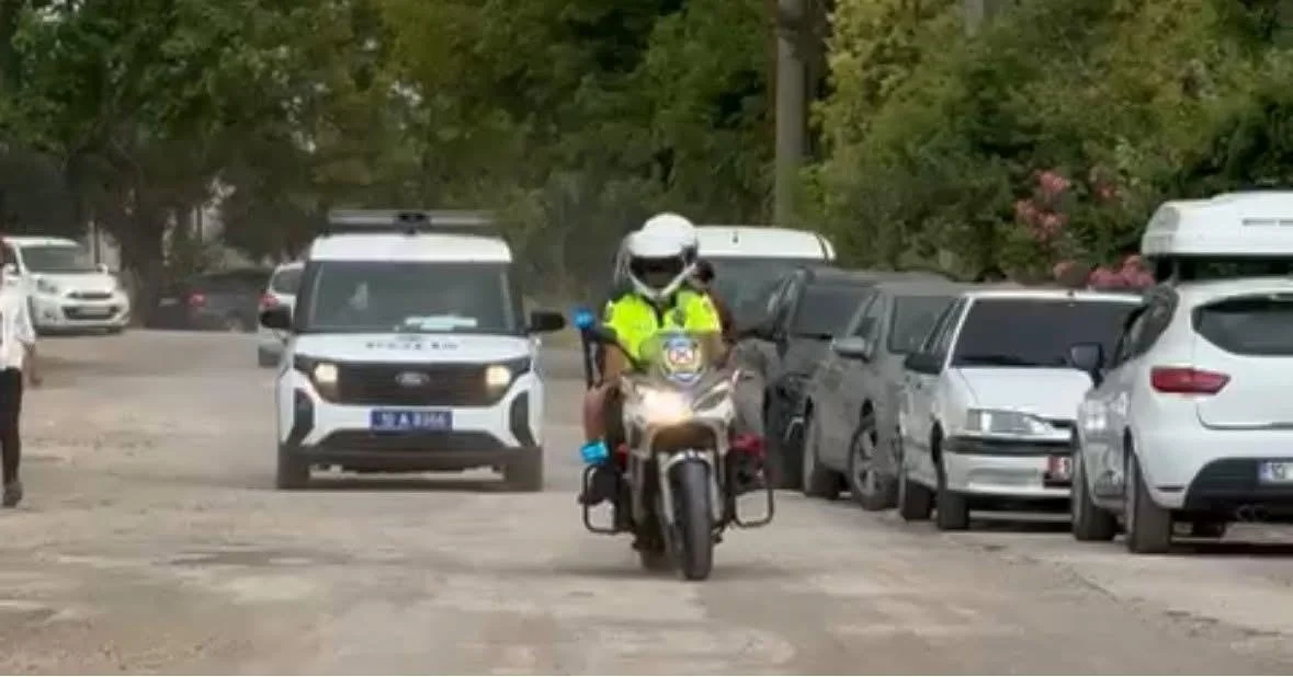 İKİ DAKİKA KALA YETİŞTİ: GÖNEN’DE YKS MARATONUNDA NEFES KESEN YARDIM