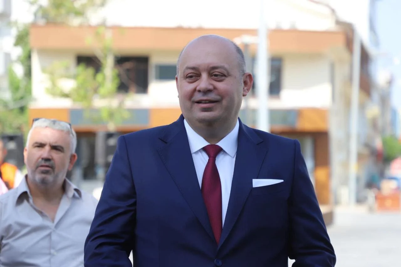 GÖNEN BELEDİYESİNİN BAŞI DOLANDIRICILARLA DERTTE