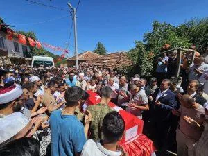 Şehit Piyade Sözleşmeli Er Ahmet Kuşak Balıkesir’de Son Yolculuğuna Uğurlandı