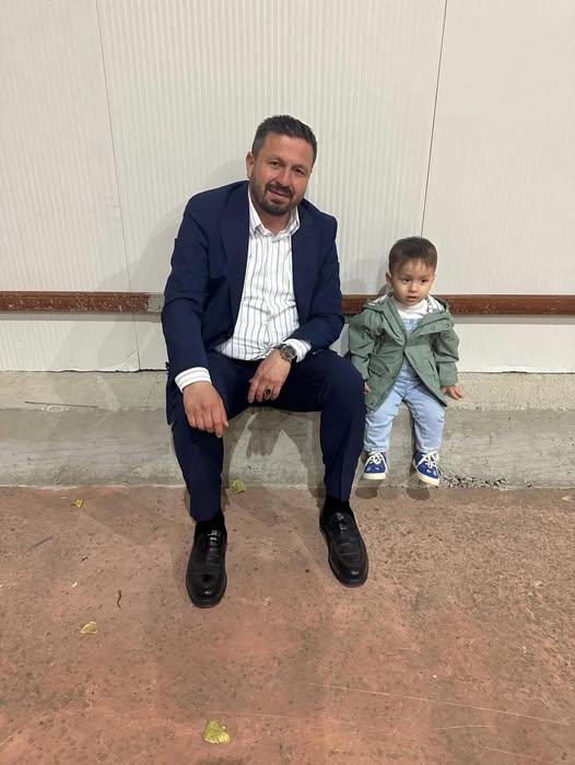 Mehmet Aydemir oğluyla objektiflere yansıdı