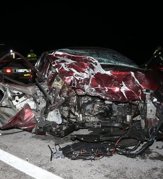 Lapseki yolunda ters yön faciası: 5 ölü - 1